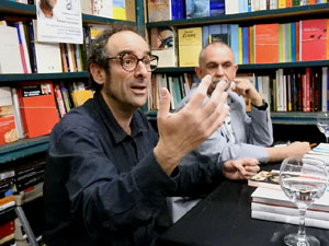 Presentaci&oacute; 'Un any a la cuina' d'Enric Herce a la Llibreria Geli de Girona, amb Salvador Garcia-Arb&oacute;s i una cassola d'Abraham Simon