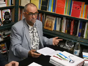 Presentaci&oacute; 'Un any a la cuina' d'Enric Herce a la Llibreria Geli de Girona, amb Salvador Garcia-Arb&oacute;s i una cassola d'Abraham Simon