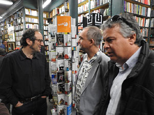 Presentaci&oacute; 'Un any a la cuina' d'Enric Herce a la Llibreria Geli de Girona, amb Salvador Garcia-Arb&oacute;s i una cassola d'Abraham Simon