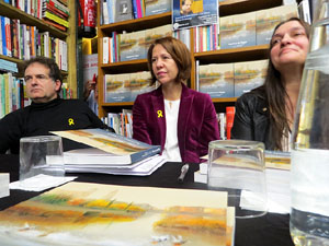 Presentaci&oacute; del llibre 'Esquitxos de l'Onyar' amb poemes de Dolors Vilamitjana i fotografies de Josep Burset, a la Llibreria Geli