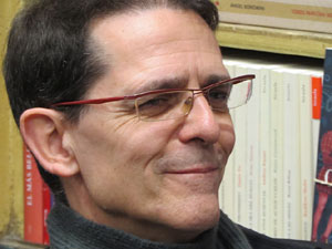 Presentaci&oacute; del llibre 'Esquitxos de l'Onyar' amb poemes de Dolors Vilamitjana i fotografies de Josep Burset, a la Llibreria Geli