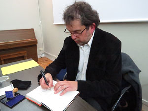 Llibreria Geli. Presentaci&oacute; del llibre El navegant, de Joan-Llu&iacute;s Llu&iacute;s, amb Josep Dom&egrave;nech Ponsat&iacute; i Xavier Del&ograve;s