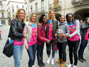Rebuda de l'Spar Citylift Girona a la Sala de Plens de l'Ajuntament i a la pla&ccedil;a del Vi