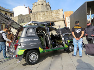 Presentaci&oacute; del vehicle que participa a l'Uniraid amb Manel Alcal&agrave; i Xavier Guitart