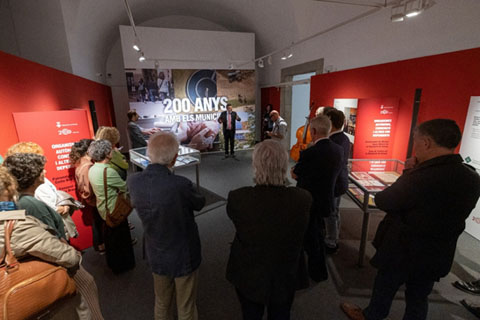 Inauguraci&oacute; de l'exposici&oacute; a la Casa de Cultura