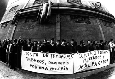 Manifestaci&oacute; dels treballadors de la f&agrave;brica de paper Torras Hostench. 1979
