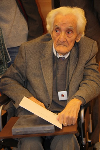Feliu Matamala amb la Creu de Sant Jordi. 2009