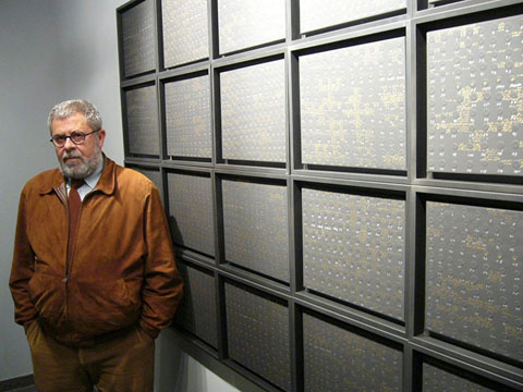 Enric Ansesa a l'exposici&oacute; de La Galeria Presenta de Girona. 2010