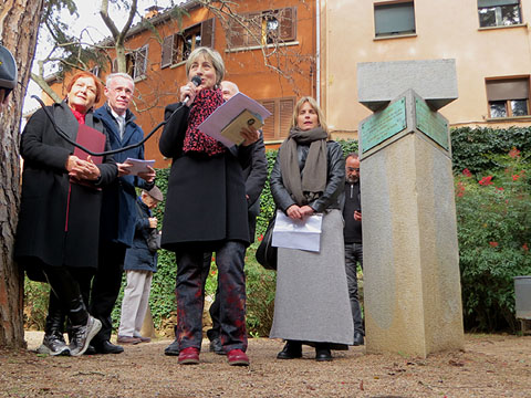 Presentaci&oacute; de l'acte, amb Ma. Dolors Reig, presidenta d'Amics de la Unesco de Girona