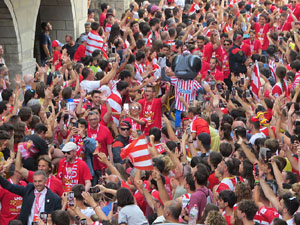 Ascens del Girona FC i el B&agrave;squet Girona. Rebuda a la pla&ccedil;a del Vi