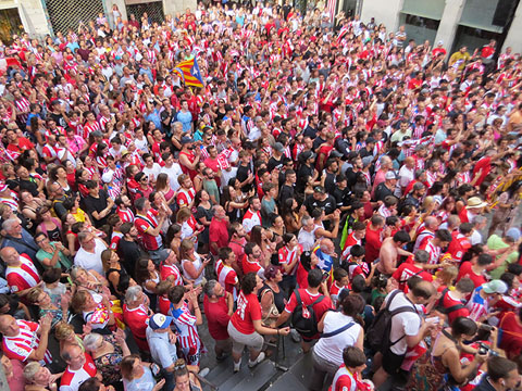 La celebraci&oacute; a la pla&ccedil;a del Vi