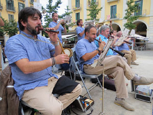Ballada de tardor. Audici&oacute; de sardanes a la pla&ccedil;a de la Independ&egrave;ncia de Girona