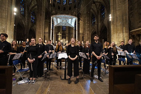 La Southampton University Sinfonietta & Symphonic Wind Orchestra a la Catedral de Girona, abans de comen&ccedil;ar el concert