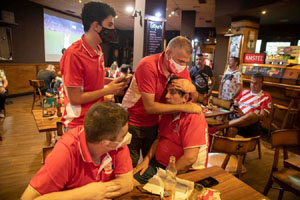 La derrota del Girona FC davant l'Elx impedeix el seu ascens a primera divisi&oacute;