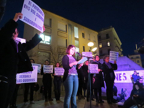 Performance a la pla&ccedil;a de l'U d'octubre de 2017