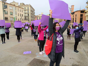 Commemoraci&oacute; del Dia de la Dona 2021 a la pla&ccedil;a de l'U d'octubre de 2017
