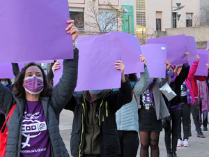 Commemoraci&oacute; del Dia de la Dona 2021 a la pla&ccedil;a de l'U d'octubre de 2017