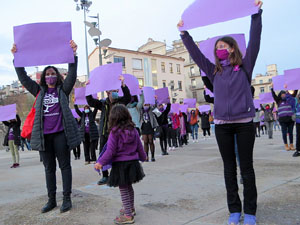 Commemoraci&oacute; del Dia de la Dona 2021 a la pla&ccedil;a de l'U d'octubre de 2017