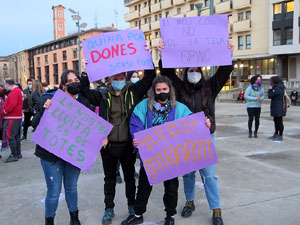Commemoraci&oacute; del Dia de la Dona 2021 a la pla&ccedil;a de l'U d'octubre de 2017