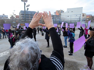 Commemoraci&oacute; del Dia de la Dona 2021 a la pla&ccedil;a de l'U d'octubre de 2017