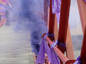 Commemoraci&oacute; del Dia de la Dona 2021 al pont de les Peixateries Velles