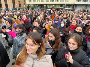 Commemoraci&oacute; del Dia de la Dona 2022 a la pla&ccedil;a de l'U d'octubre de 2017