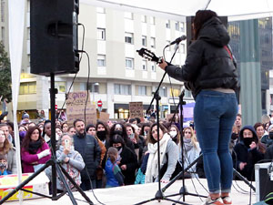 Commemoraci&oacute; del Dia de la Dona 2022 a la pla&ccedil;a de l'U d'octubre de 2017