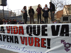 Commemoraci&oacute; del Dia de la Dona 2023 a la pla&ccedil;a de l'U d'octubre de 2017