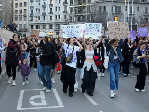 Commemoraci&oacute; del Dia de la Dona 2023 a la pla&ccedil;a de l'U d'octubre de 2017