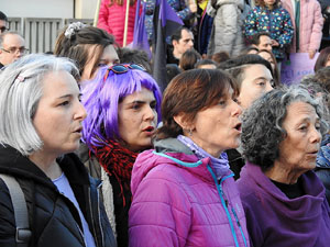 Commemoraci&oacute; del Dia de la Dona 2024 a la pla&ccedil;a de l'U d'octubre de 2017