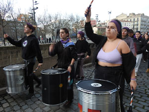 Commemoraci&oacute; del Dia de la Dona 2024 a la pla&ccedil;a de l'U d'octubre de 2017