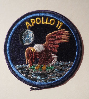 Emblema brodat commemoratiu de la missi&oacute; Apollo 11