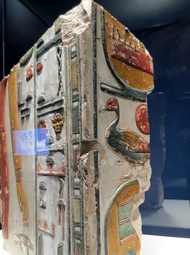 Fragments de relleu. Pedra calc&agrave;ria pintada. Dinastia XIX, regnat de Seti I, Ca. 1294-1279 aC. Tomba de Seti I, Vall dels Reis, Tebes