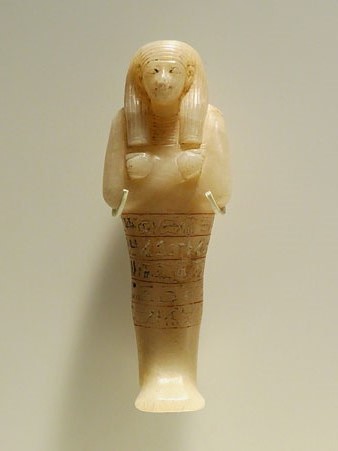 Shabti del funcionari de govern Amosis. Calcita. Dinastia XVIII. Ca. 1550-1295 aC