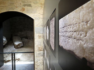 75&egrave; aniversari de la mort de Valent&iacute; Fargnoli. Exposici&oacute; 'Pedres amb nom' al Museu d'Hist&ograve;ria dels Jueus