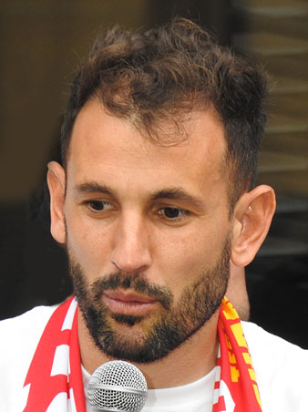 El capit&agrave; del Girona Christian Stuani al balc&oacute; de l'Ajuntament
