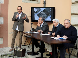 Presentaci&oacute; de 'H&egrave;lios. Contra la dictadura amb humor' de Pius Pujades