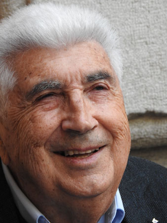 Pius Pujades durant la presentaci&oacute; del llibre