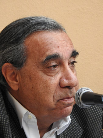 Antoni Bou, de la Fundaci&oacute; Atrium Artis, durant la presentaci&oacute; del llibre