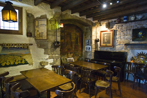 Interior del Caf&egrave; L'Arc. 2011