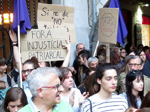 Manifestaci&oacute; contra la sent&egrave;ncia de La Manada
