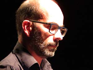 Representaci&oacute; de 'El Pessebre g&ograve;tic de Girona' de Josep Tarr&eacute;s a la sala La Planeta