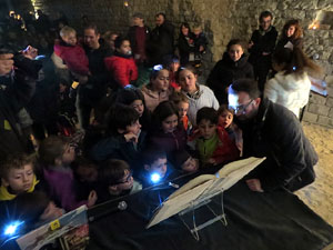 Presentaci&oacute; del conte 'Els enigmes del Beatusaure i la Bruixa de la Catedral'  al soterrani de la Catedral de Girona