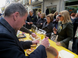 Presentaci&oacute; 'L'Odissea culin&agrave;ria' d'Enric Herce i Jaume F&agrave;brega, a c&agrave;rrec de Joan Roca, i un tast gastron&ograve;mic d'Abraham Simon