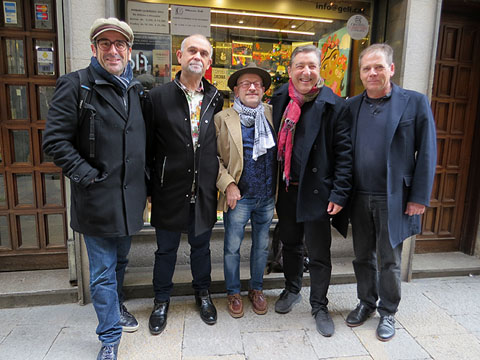 Foto de grup abans de comen&ccedil;ar la presentaci&oacute;. D'esquerra a dreta: Salvador Garcia-Arb&oacute;s, Enric Herce, Jaume F&agrave;brega, Joan Roca i Abraham Simon