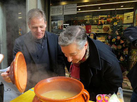 Abraham Simon i Joan Roca, davant el tastet gastron&ograve;mic