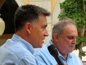 Presentaci&oacute; 'Paraula de jueu' de Mart&iacute; Gironell, a la pla&ccedil;a de la Independ&egrave;ncia