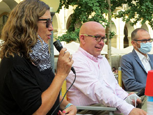 Presentaci&oacute; de 'As&iacute; est&aacute;n las cosas' de Gonzalo Boye, Amb Josep Costa, a la pla&ccedil;a de la Independ&egrave;ncia