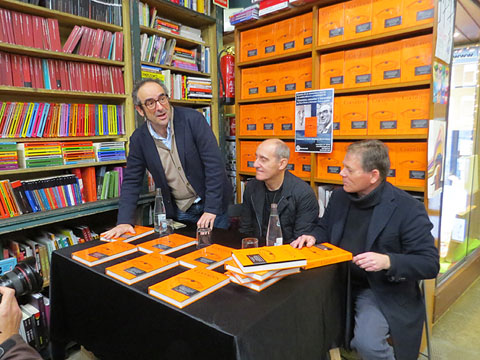 Un moment de la presentaci&oacute; amb Salvador Garcia-Arb&oacute;s, Paco P&eacute;rez i Abraham Simon