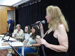 Presentaci&oacute; de 'Vinc de molt lluny' d'Isabel Oliva